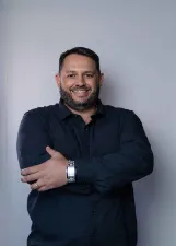 ALEKSANDER SALOMÃO ALVES AVELAR