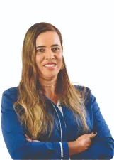 LIVIA CAROLINA MAGALHÃES