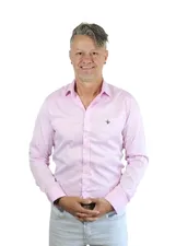 ALEXANDRE MARCOS DE CASTRO SALLES