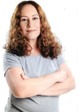 VERA LUCIA REVELANTE