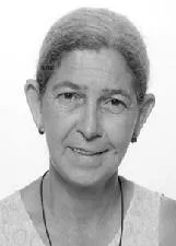 EDERLY APARECIDA MENEGUINI VIEIRA